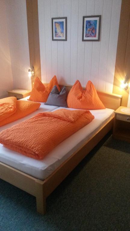 Haus Mary Russbach am Pass Gschuett